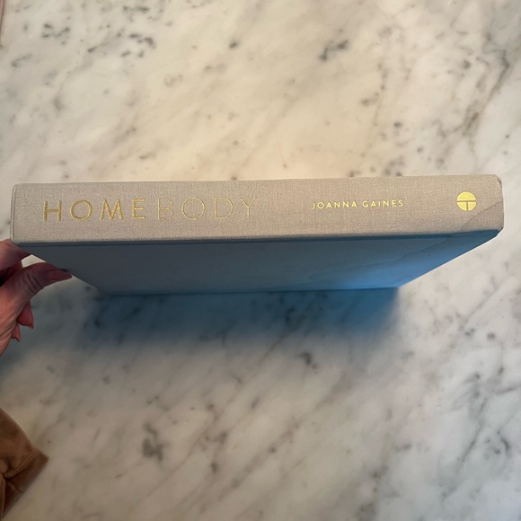 Gray Home Body Book - Picture 3 of 5